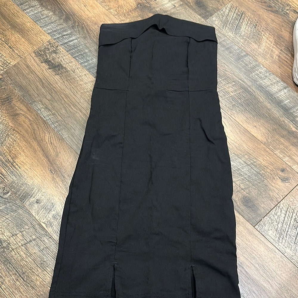 Elegant Black Strapless Dress